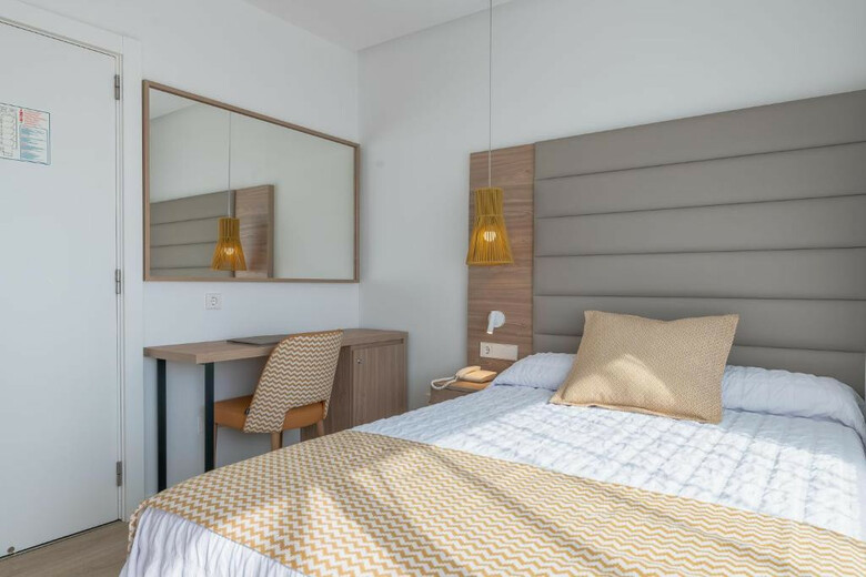 Leman Hotel Y Apartamentos