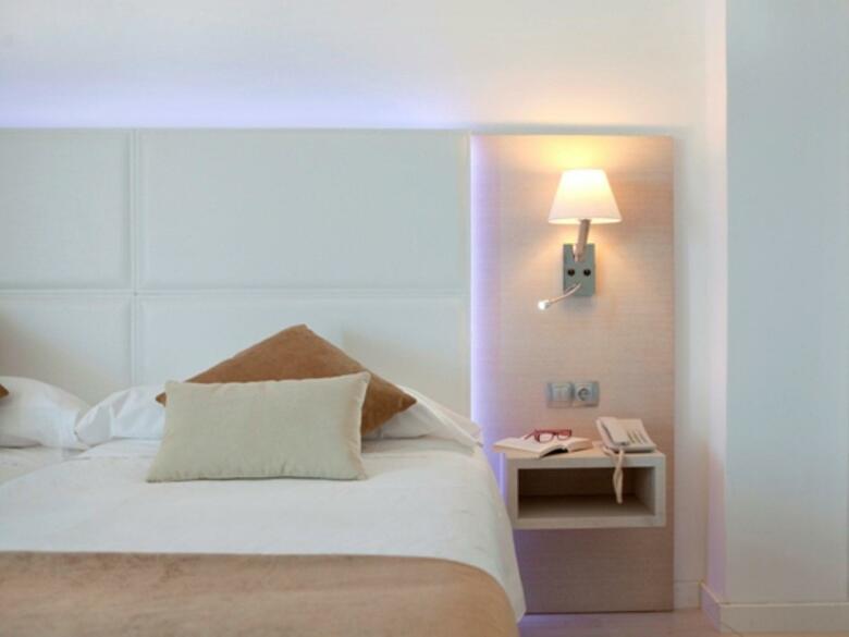 Hotel Pure Salt Garonda