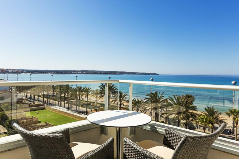 Hotel Pure Salt Garonda