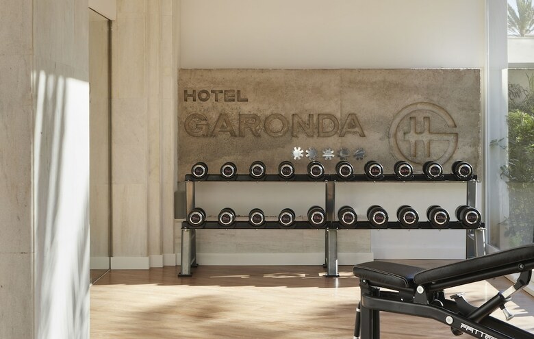 Hotel Pure Salt Garonda