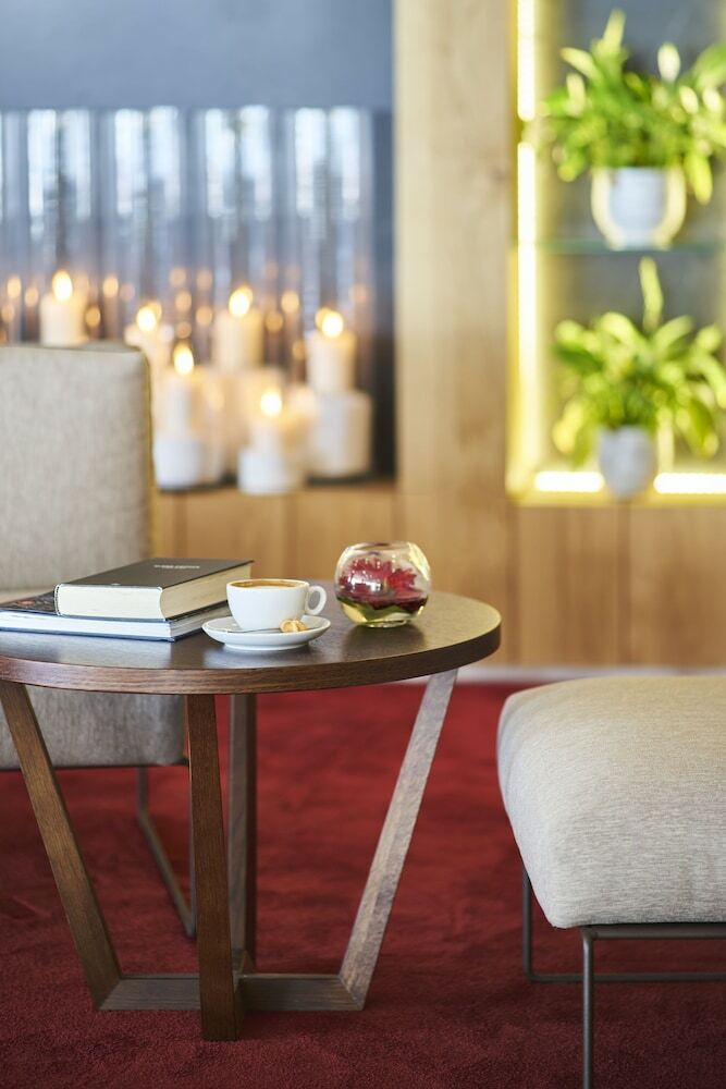 Hotel Pure Salt Garonda