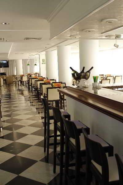 Hotel Pure Salt Garonda