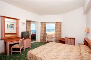 Hotel Pure Salt Garonda