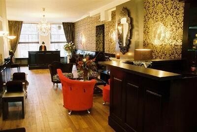 Hotel 74