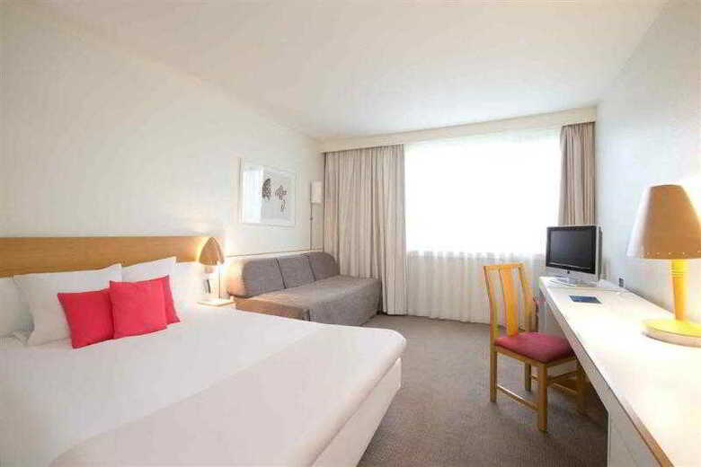 Hotel Novotel Creteil Le Lac