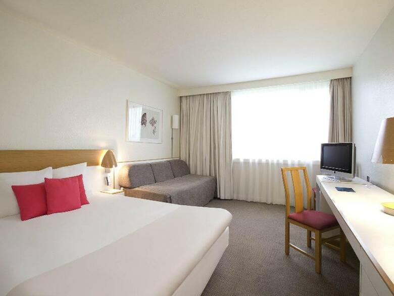 Hotel Novotel Creteil Le Lac