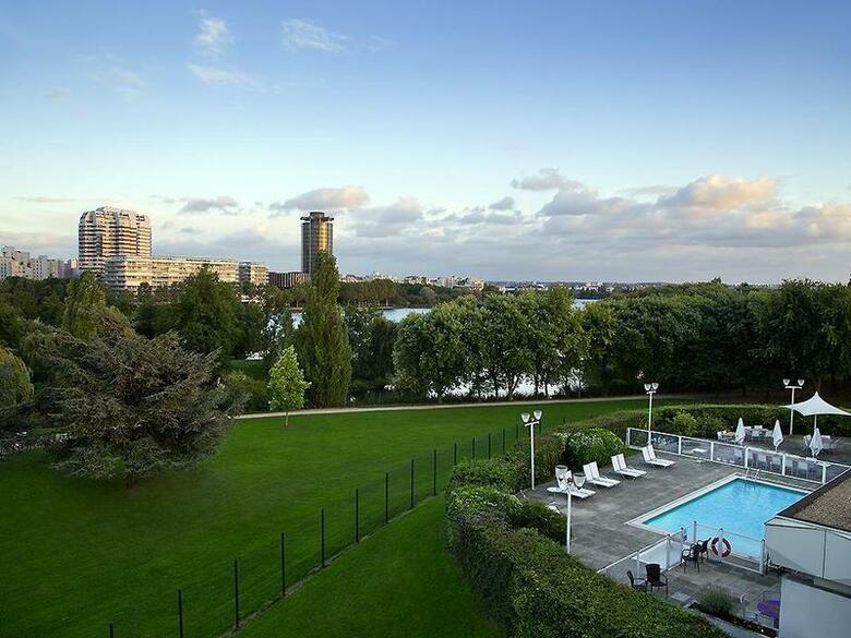 Hotel Novotel Creteil Le Lac