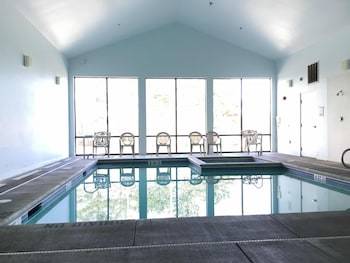 Hotel Super 8 Portland/westbrook Area