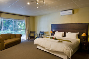 Posada Protea Hotel By Marriott Zambezi River Lodge