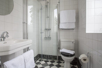 Bed & Breakfast Norrfly Herrg�rd Ab
