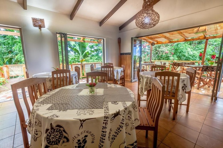 Hotel Easter Island Eco Lodge