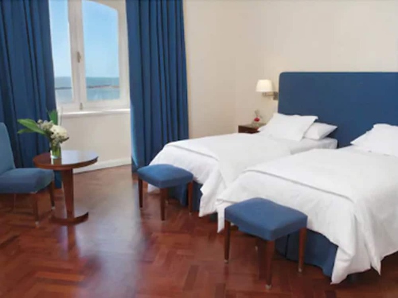 NH Gran Hotel Provincial