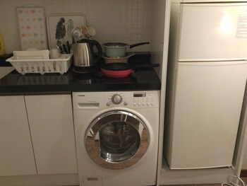 Hotel Myeongdong Artmonstay Guesthouse