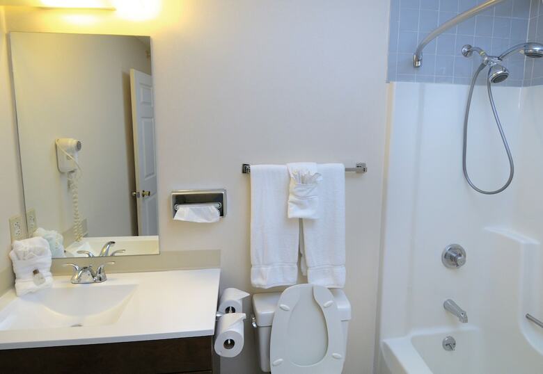 Hotel Regency Inn & Suites