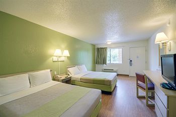 Motel 6 Houston - Baytown East