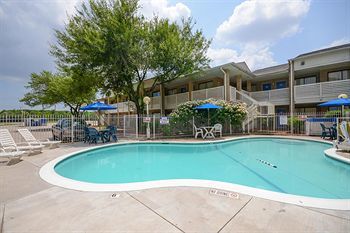Motel 6 Houston - Baytown East