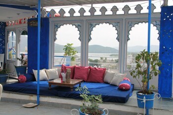 Hotel Udai Niwas On Lake Pichola