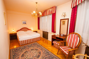 Hotel Korona Pension Restaurant