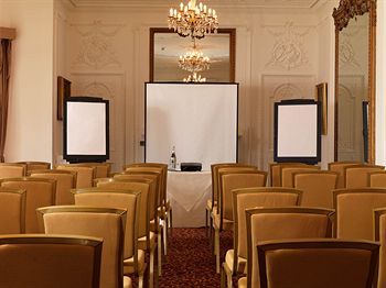Taplow House Hotel