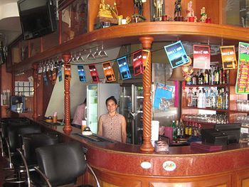 Hostal Drunken Duck Guesthouse