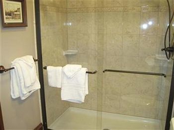 Walton Manor Inn Bed & Breakfast