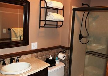 Walton Manor Inn Bed & Breakfast