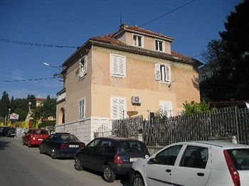 Residencia Apartment Nada