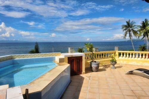 Hotel The Bali Shangrila Beach Club