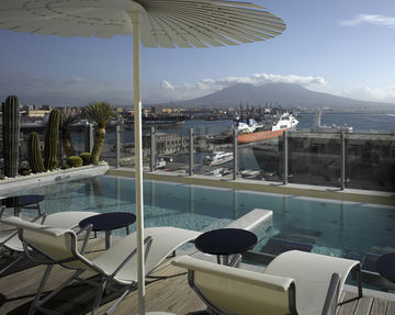 Hotel Romeo