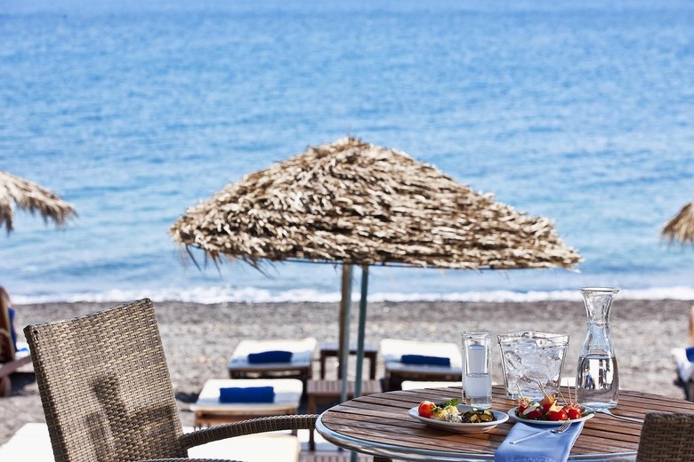 Hotel Alesahne Beach