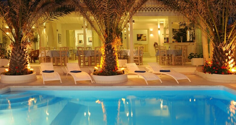 Hotel Alesahne Beach