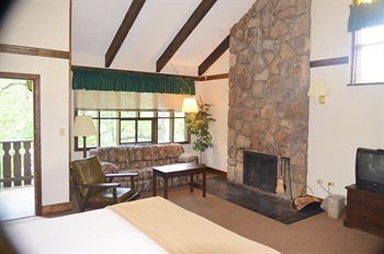 Hotel Brookside Resort By Fairbridge