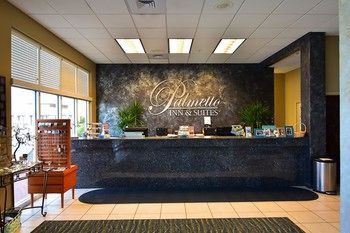 Motel Palmetto Inn & Suites