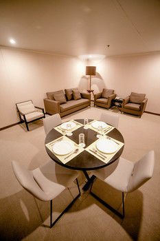 The Hotel At Green Sun