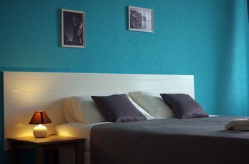 Bon Voyage Hotel