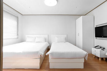 Aparthotel Blooming House Residence