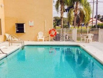 Hotel Ramada Zephyrhills