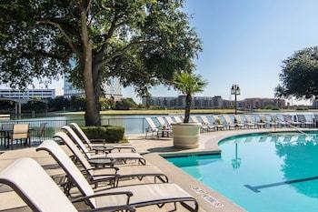 Omni Mandalay Hotel At Las Colinas