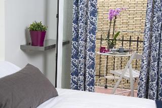 Bed & Breakfast 8rooms Madrid