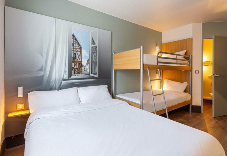 Hotel B&B H�tel Chartres Le Forum