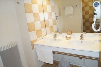 Hotel Domaine De L'hostr�i�re