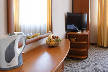 Raduzhny Hotel