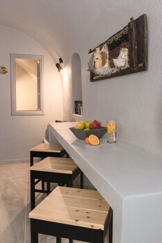 Noni's Apartments