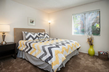 Apartamento Sunshine Suites At Midway
