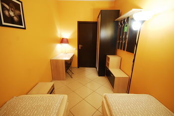 Albergue Landmark City Hotel