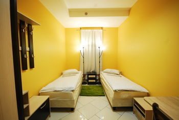 Albergue Landmark City Hotel