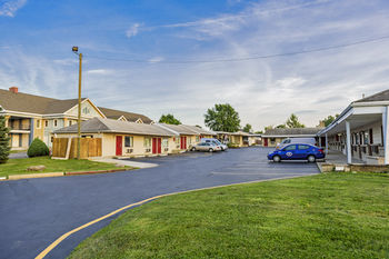 Motel Budget Inn Buffalo Airport
