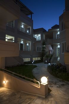 Aparthotel Elia Stalos Apartments