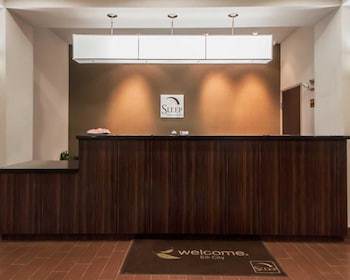 Hotel Sleep Inn & Suites