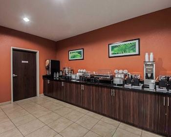 Hotel Sleep Inn & Suites